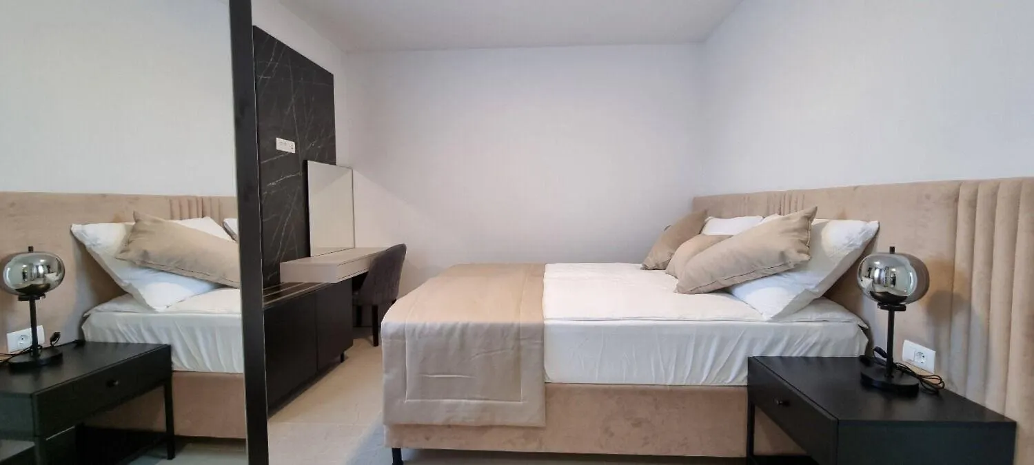 Apartments Mark 2 - 100 M From Sea Medulin
