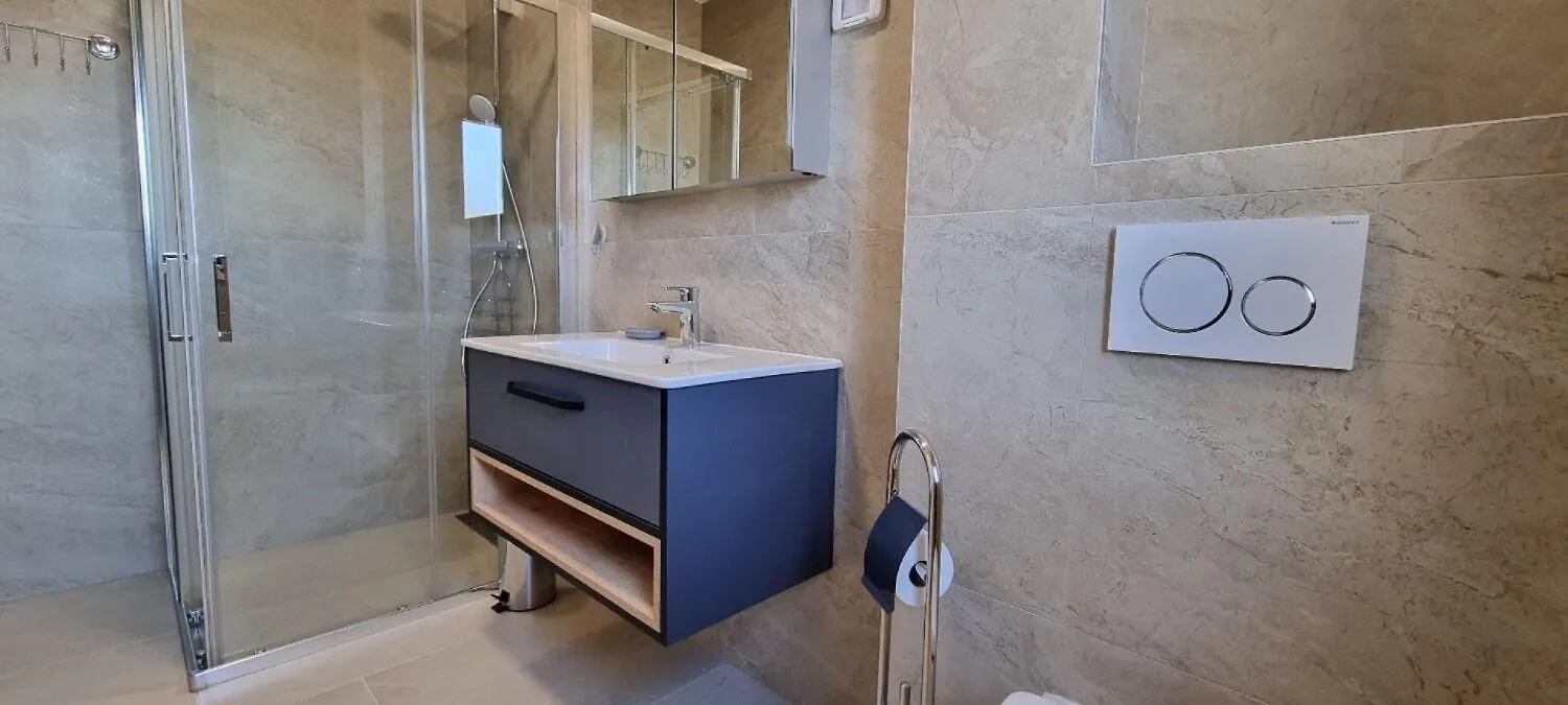 Apartments Mark 2 - 100 M From Sea Medulin Croacia